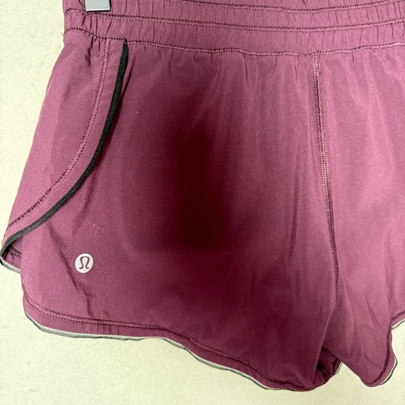 Lululemon Women’s Seek The Heat Short II Purple Athleisure Active Running Yoga 4 - Picture 6 of 10